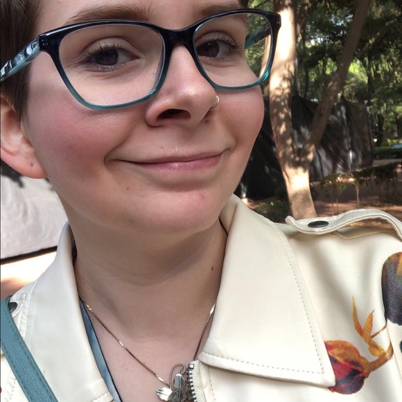 Meet the Posher ✨ - Picture 3 of 8